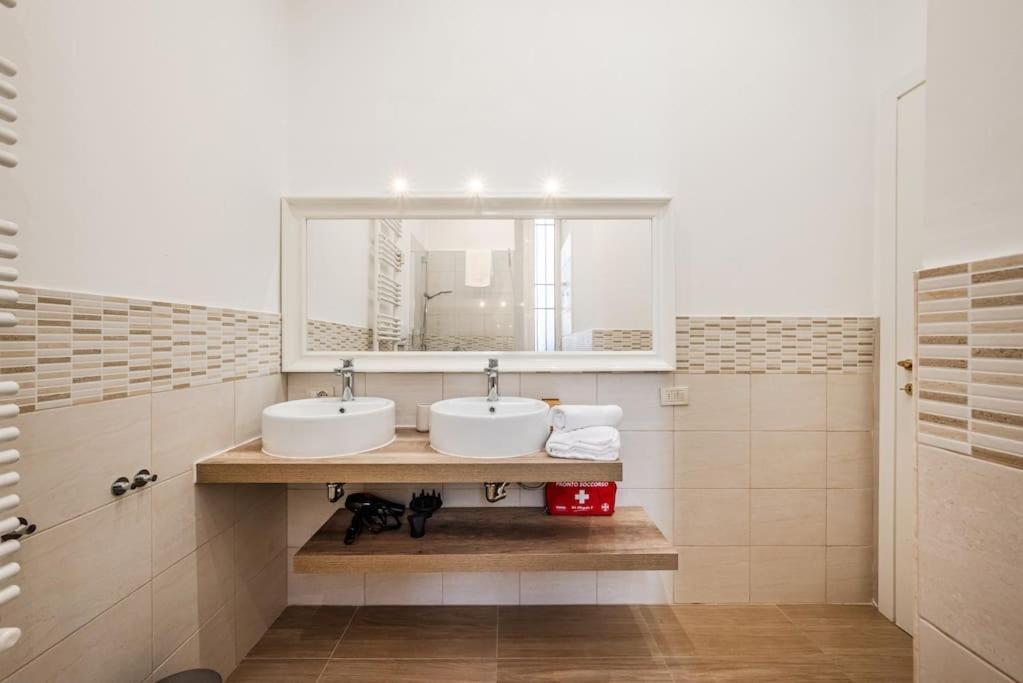 Centrale'S Nest - Elegant Apt Close To Central Station Milano Ngoại thất bức ảnh